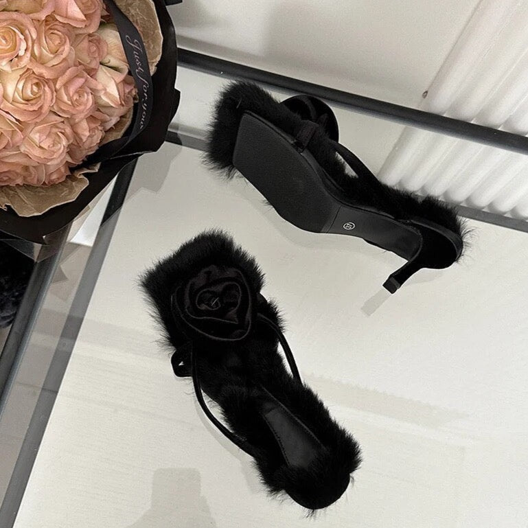 Liekki Velvet Rose Furry Pumps