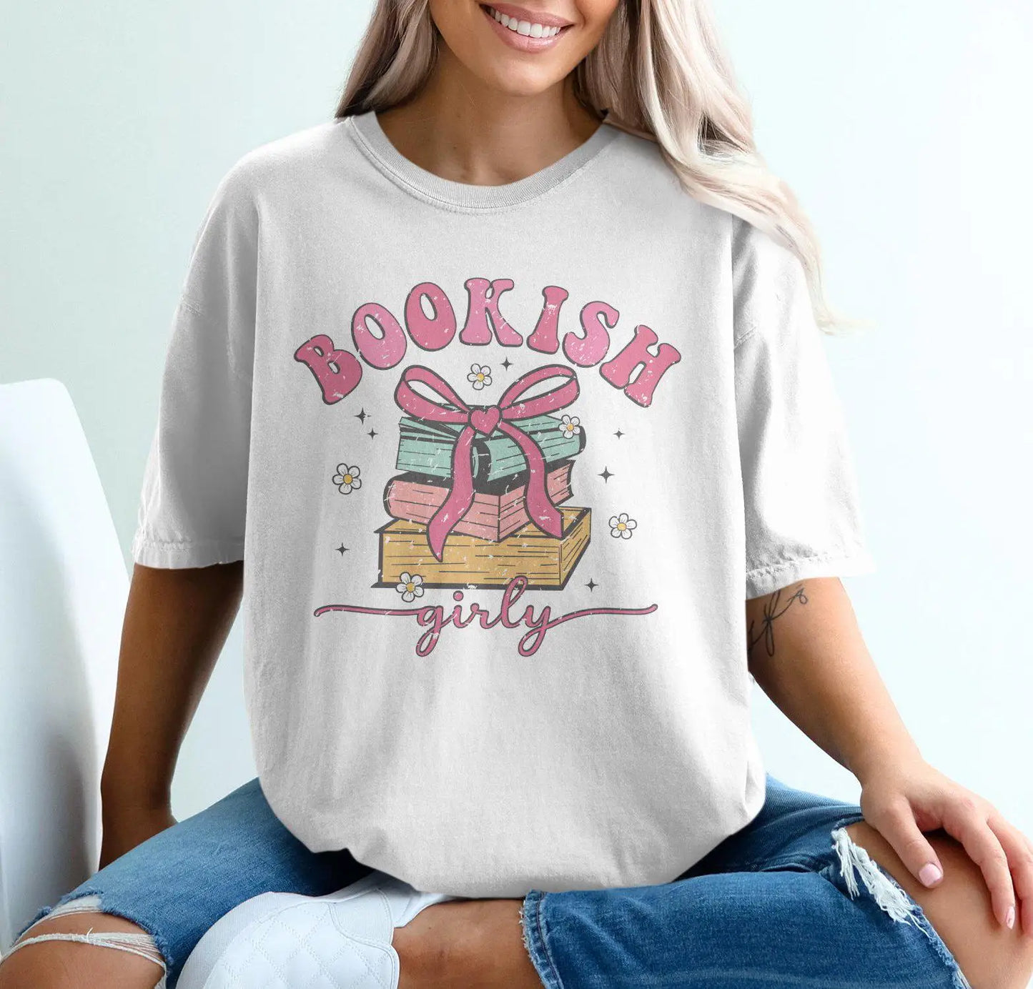 Bookish Pattern Casual White T-shirt