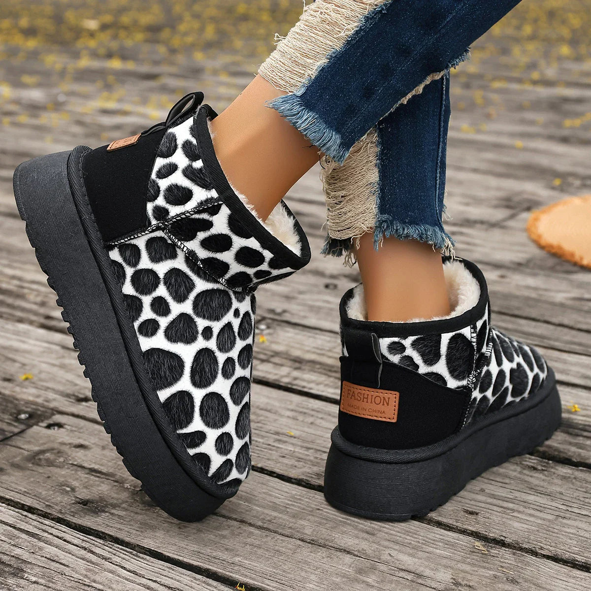 Winter Platform Boots New Leopard fashion High Quality Shoes for Slip-on Thickened Fluff Snow Round Toe Boots Women