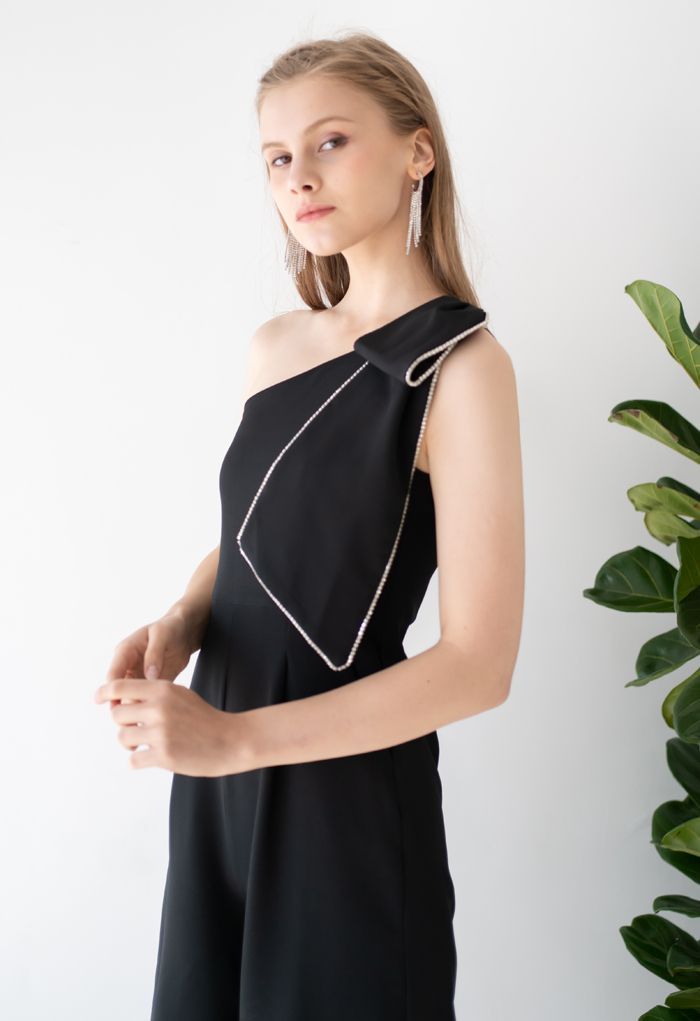 Bow Strap Oblique One-Shoulder Jumpsuit