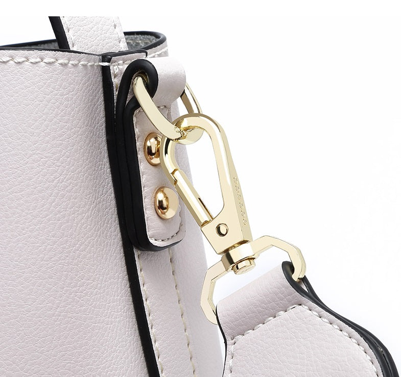 Elegant Shoulder Bag