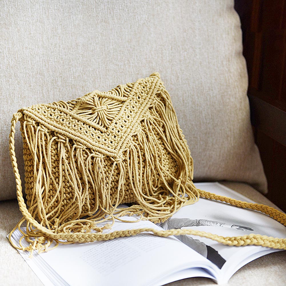 Fringe Datail Woven Rattan Handbag