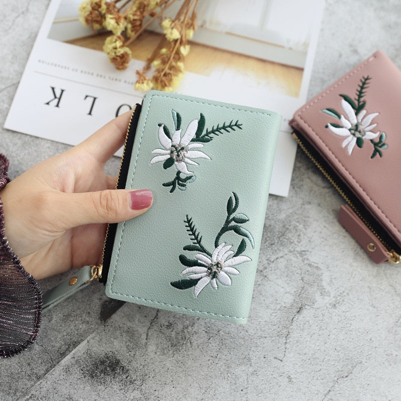 Flower Embroidery Short Wallet