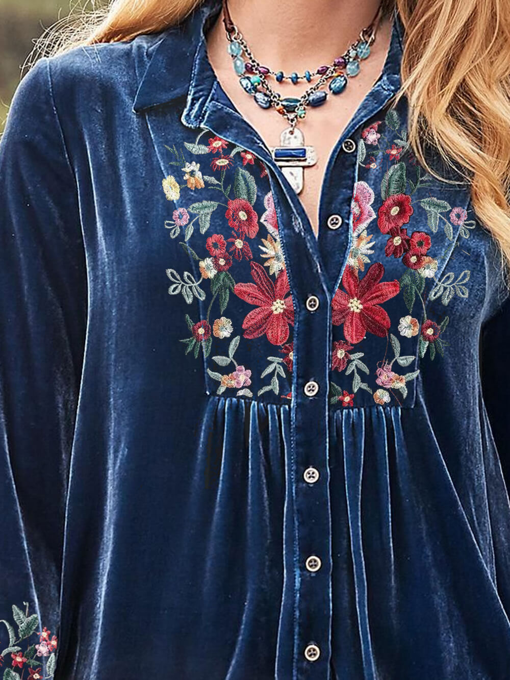 Embroidery Velvet Flutter Sleeve Top