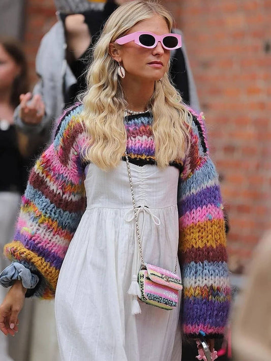 Long-Sleeved Midriff-Revealing Contrast Color Blouse Sweater