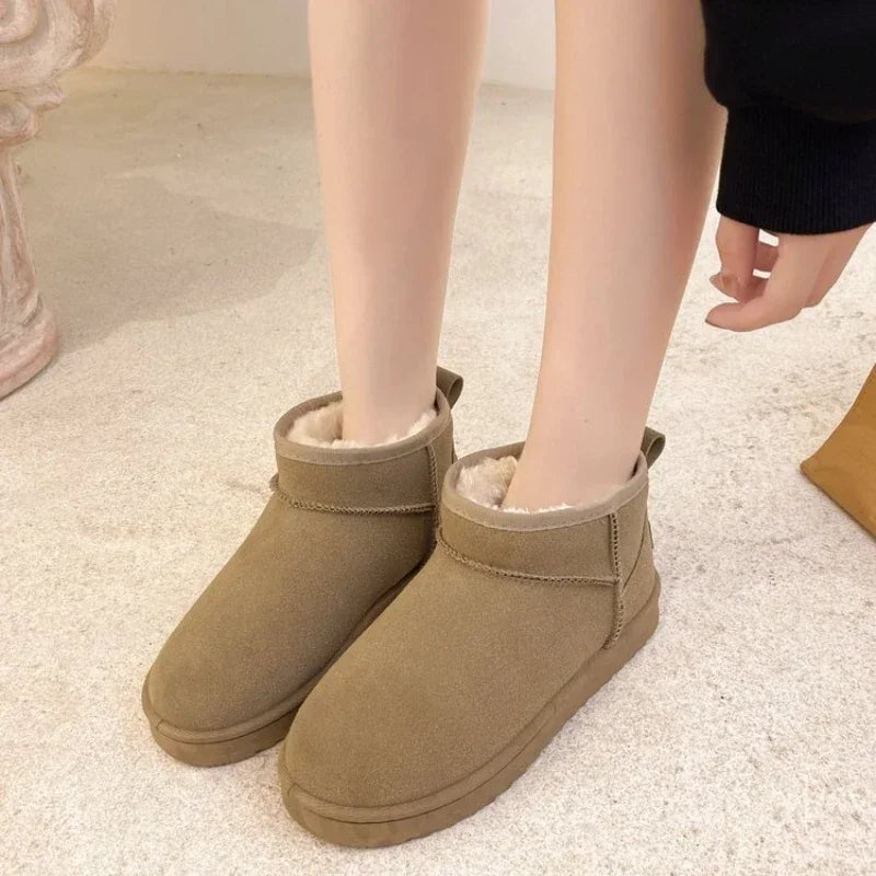NEW Snow Boots Women's Short Tube Thickened Cotton Shoes Non-slip Winter New Shoes Student Women's Shoes Black Boots
