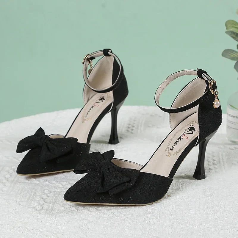 Summer New Slim Shoes One Line Buckle Pointed Highs Fashion Bow Shoes Low Heel Pumps