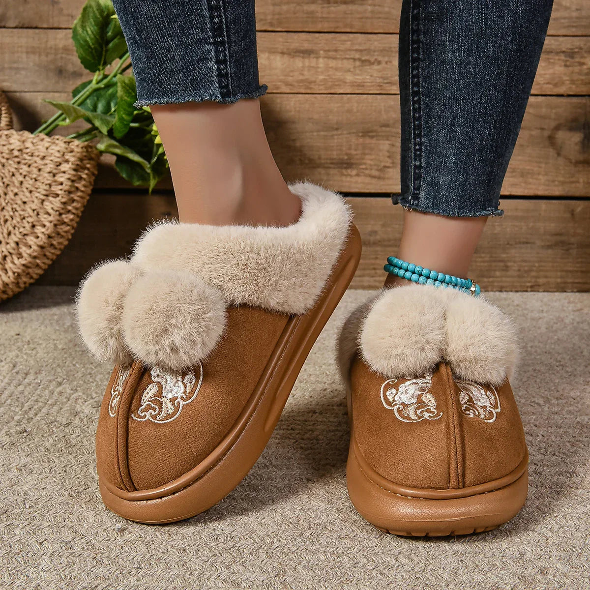 Winter New Warm Snow Boots Indoor Comfortable Plush Shoes Platform Winter New Cute Cotton Slippers Zapatos De Mujer