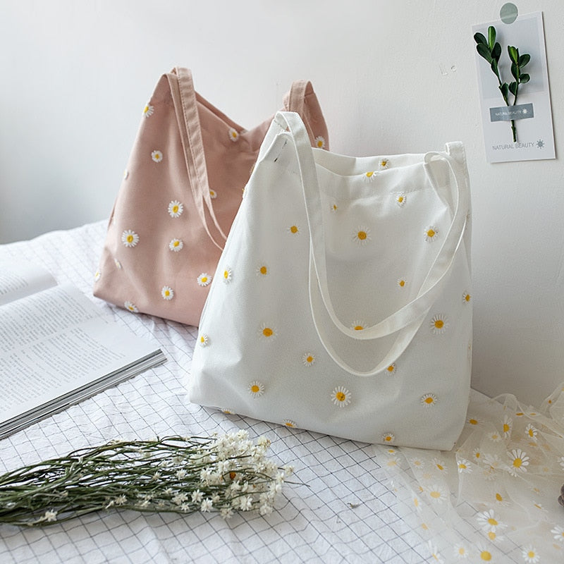 Daisy Patterned Canvas Shoulder Bag