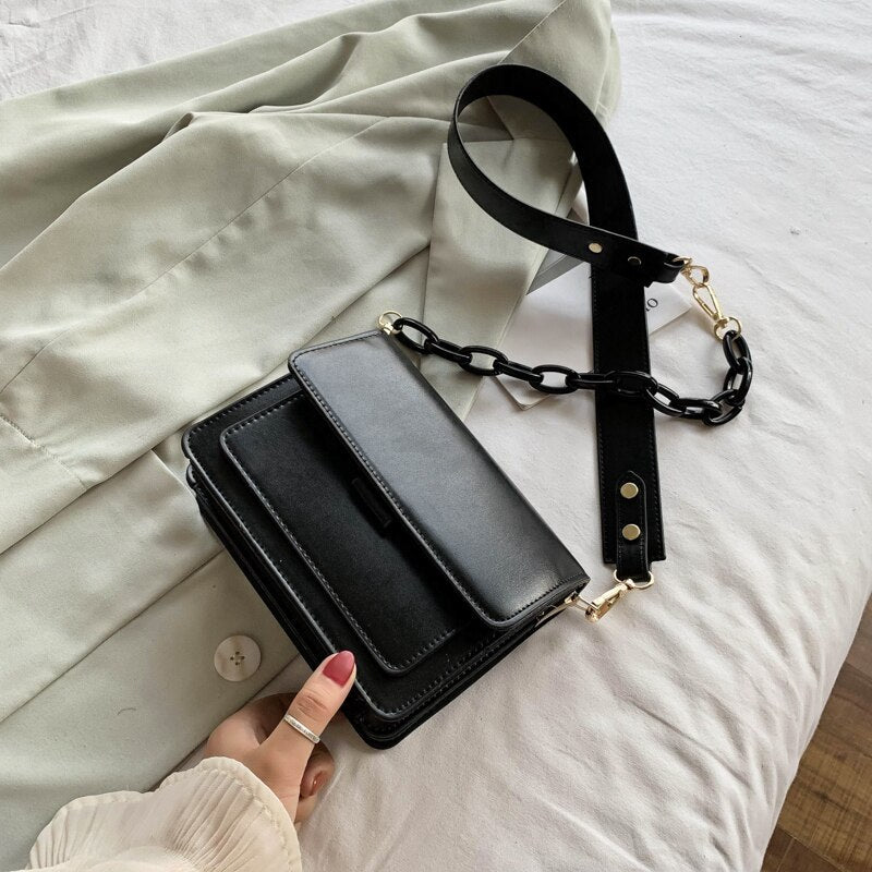 Oversized Chain Strap Messenger Bag