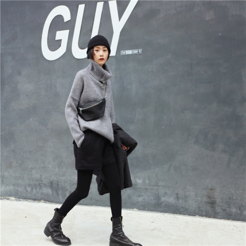 Bucket Shaped Chain Waist Bag