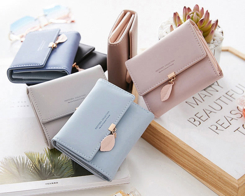 Boho Short Wallet with Leaf Shaped Pendant