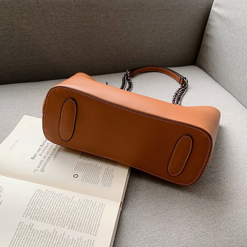 Simple Tote Bag with Chain Handles