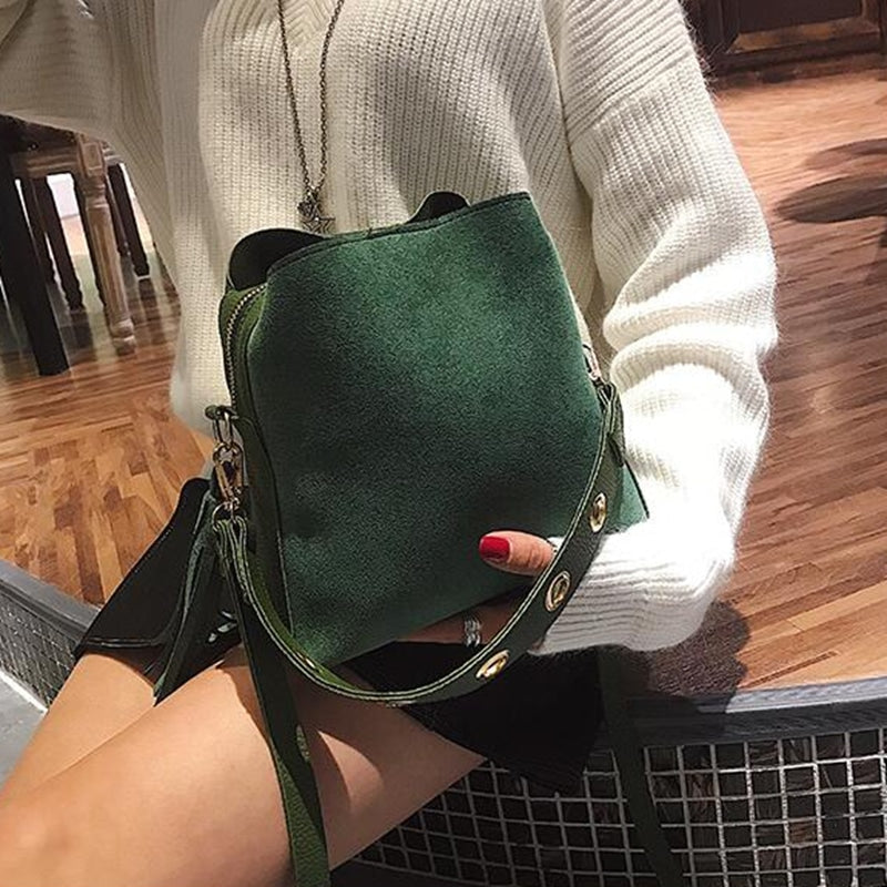 Bucket Shaped Tassel Messenger Bag