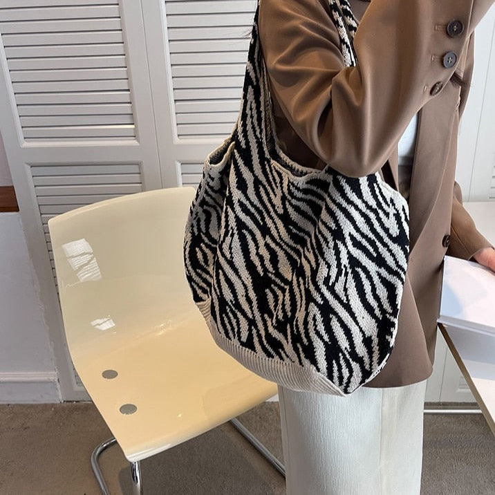 Camellia Flower Print Knit Hobo Bags - 4 Colors