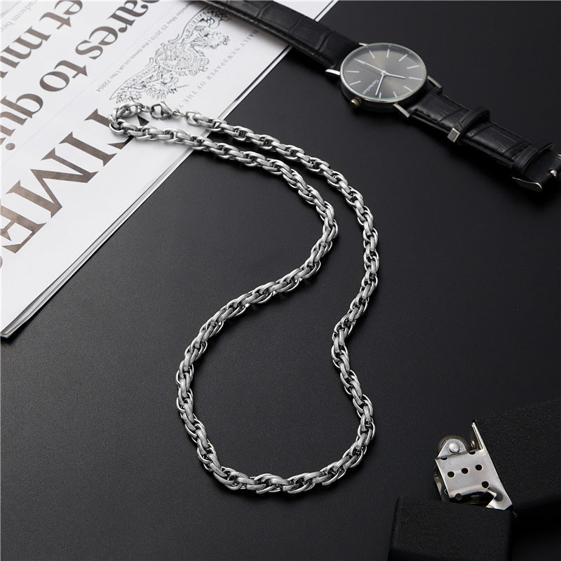 Circular Vertical Pattern Chain Necklace