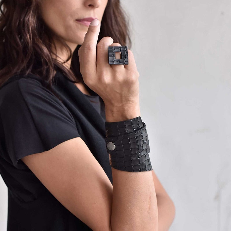 Croc Effect Leather Wrap Bracelet & Ring
