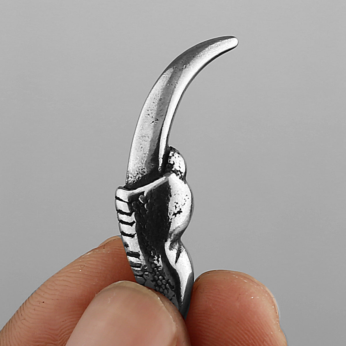 Dragon Claw Fashion Necklace