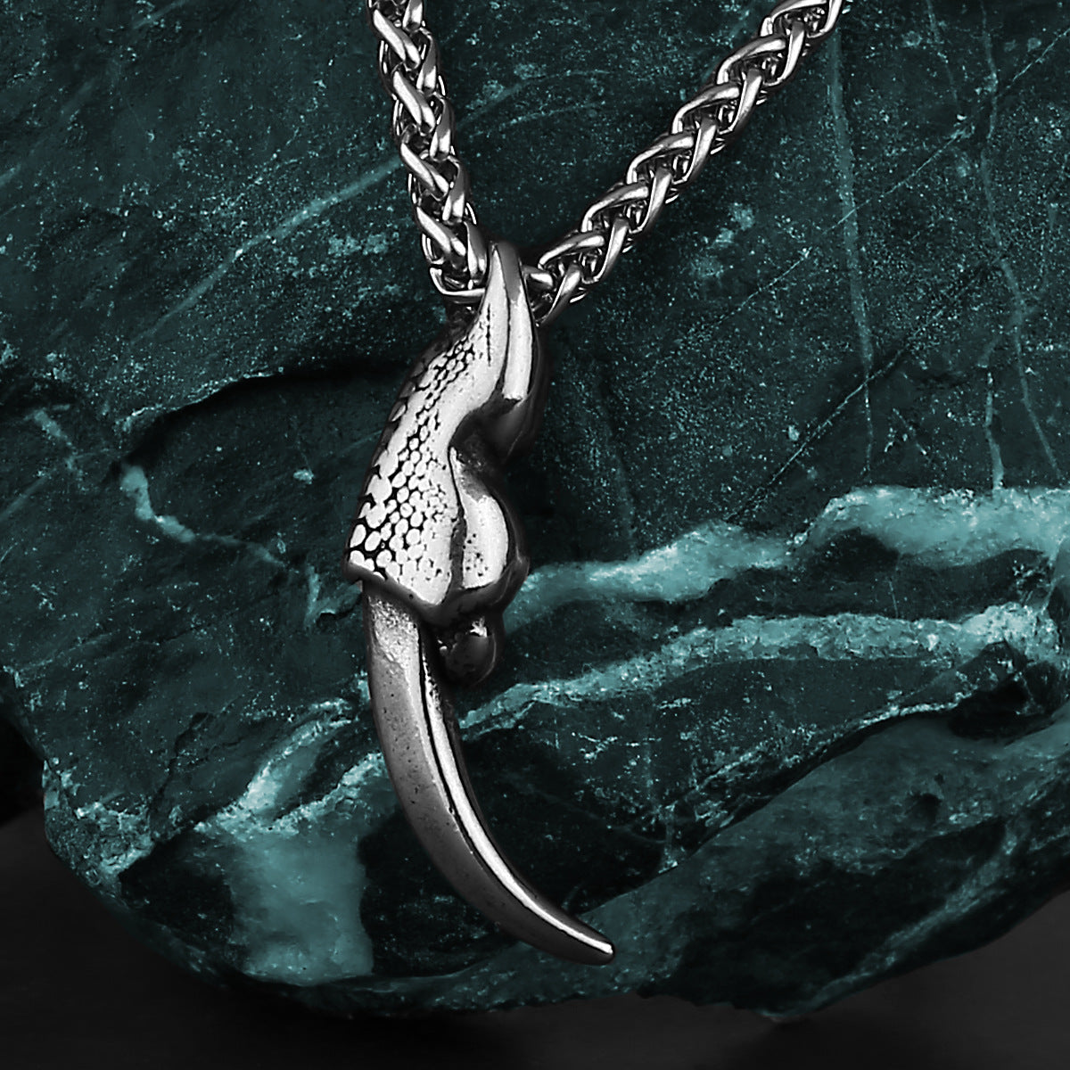 Dragon Claw Fashion Necklace