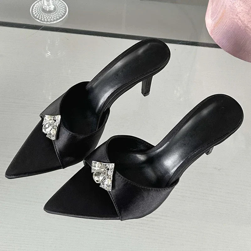 Fashion Diamond Slippers Summer Pointed Toe Ladies Slides Sandals Low Heel Pumps