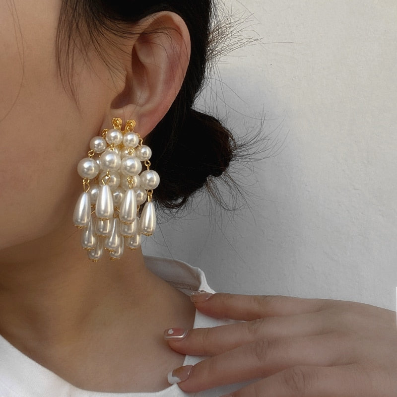 Elegant Bouquet of Pearl Drops Earrings
