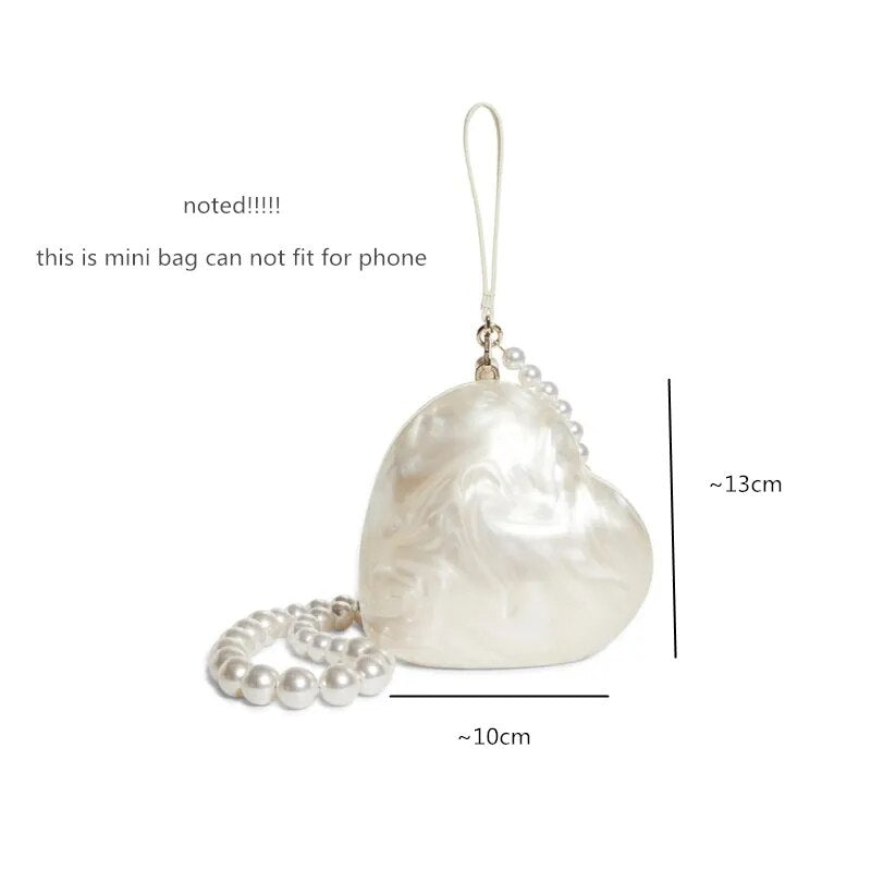 Fiadh Heart Pearl Resin Clutch