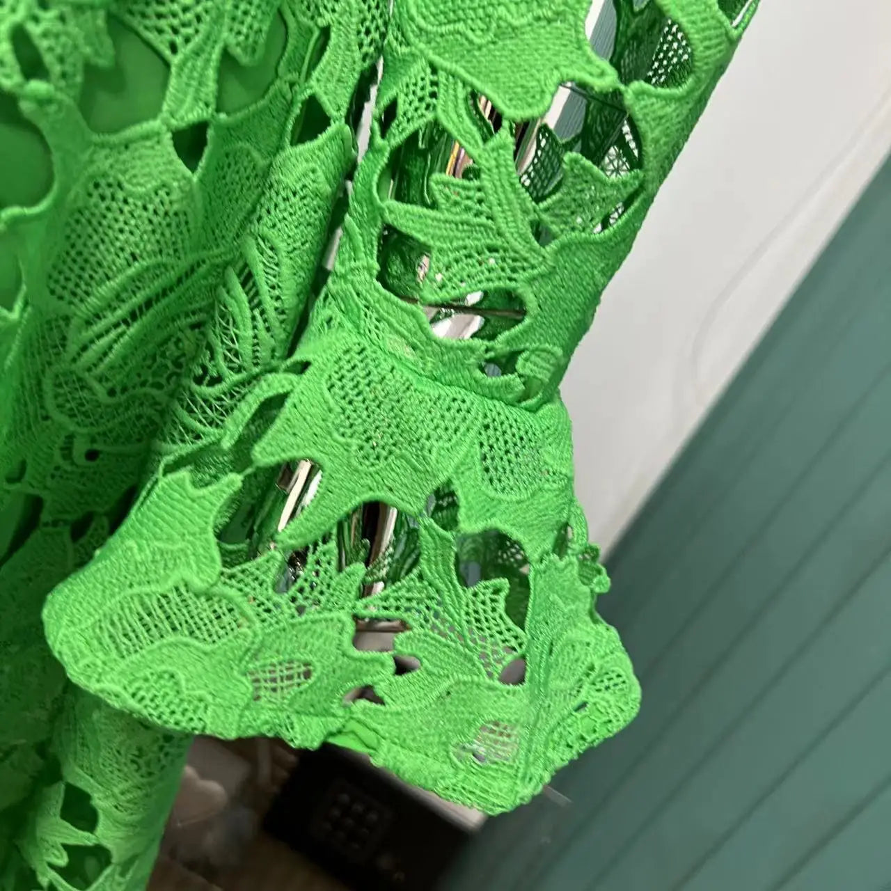 French Temperament Water-Soluble Single-Breasted Lace Dress