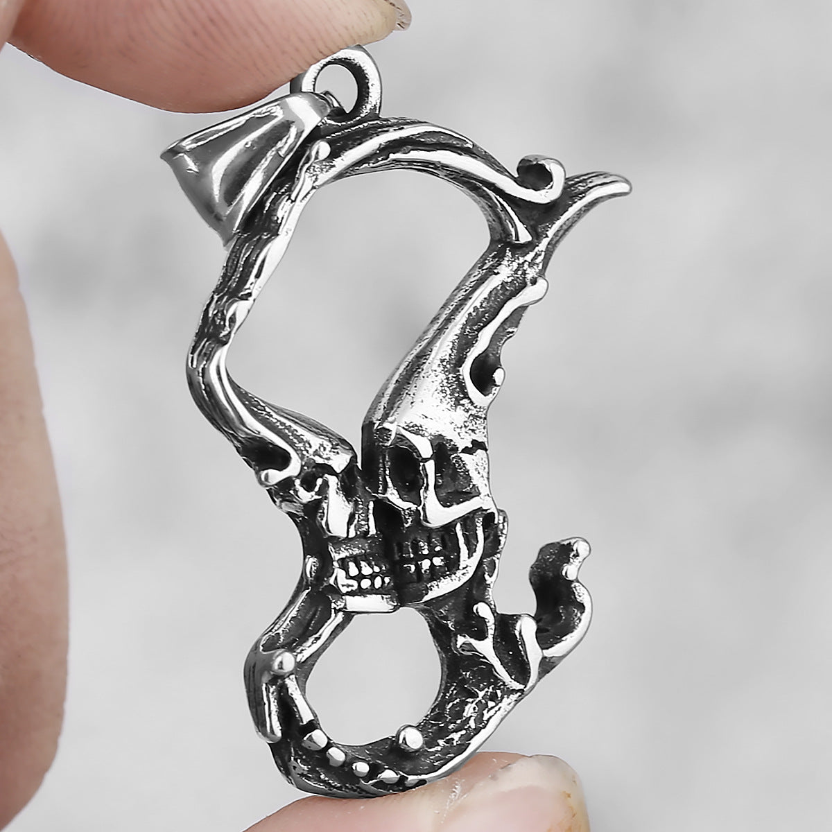 Kissing Skeleton Necklace