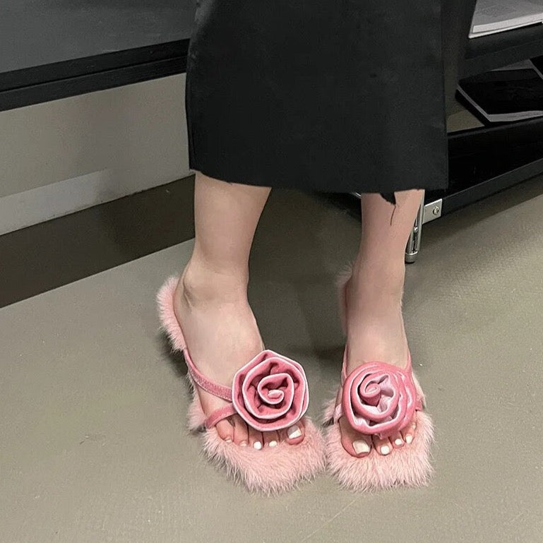 Liekki Velvet Rose Furry Pumps