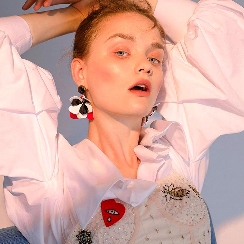 Lilian Big Flower Stud Earrings - 4 Colors