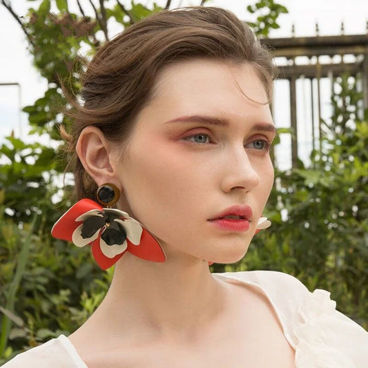 Lilian Big Flower Stud Earrings - 4 Colors