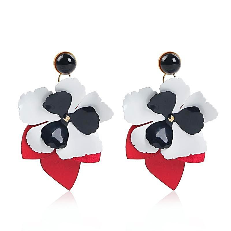 Lilian Big Flower Stud Earrings - 4 Colors