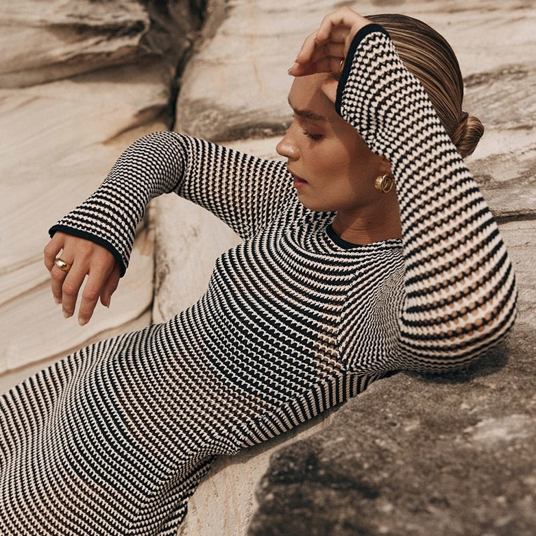 Lua Zigzag Pattern Crochet Open Back Maxi Dress - 2 Colors