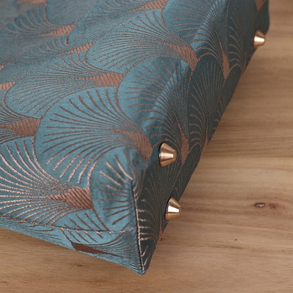 Chic Satin Women's Hand Clutch Bag