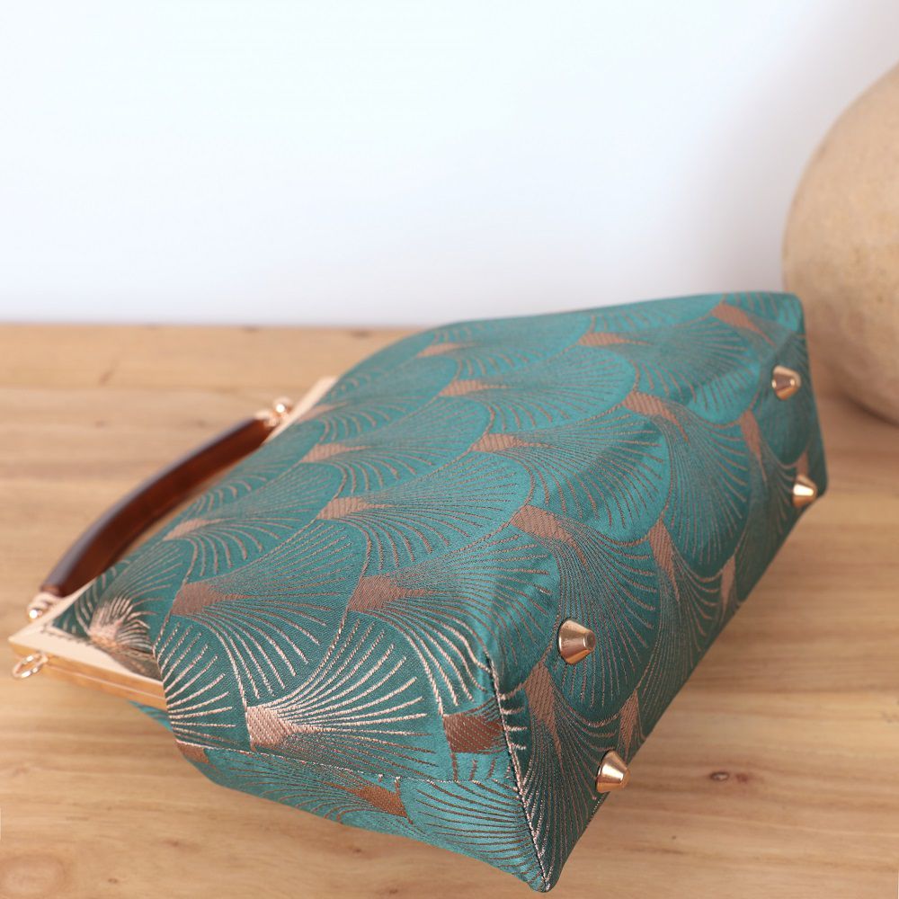 Chic Satin Women's Hand Clutch Bag