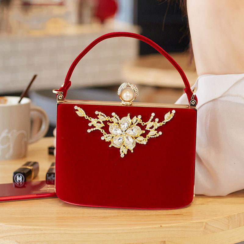 Diamond Flower Velvet Hand Clutch Bag