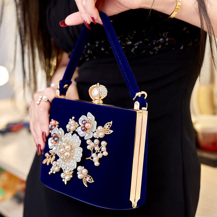 Diamond Flower Velvet Hand Clutch Bag