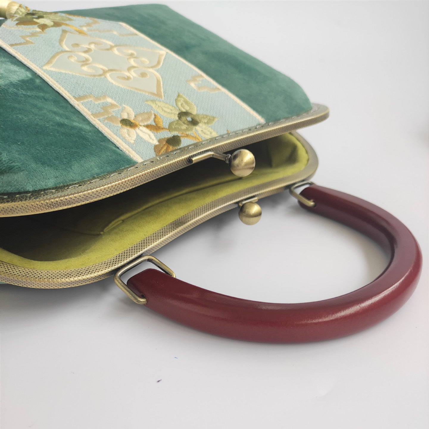 Elegant Velvet Evening Clutch Handbag