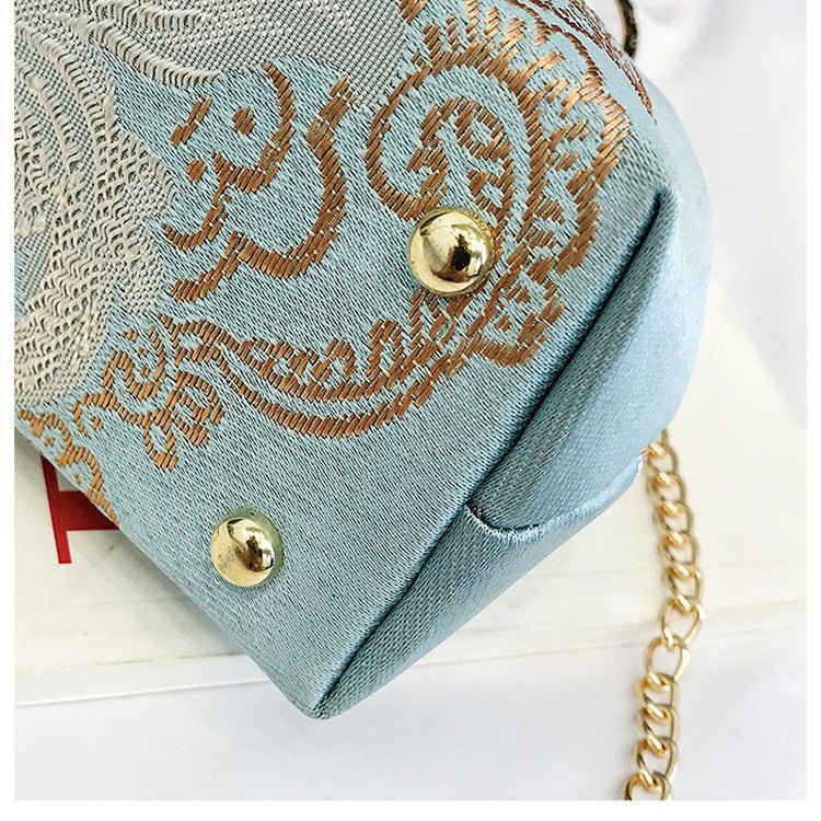 Stylish Hand Clutch Bag with Flower Embroidery