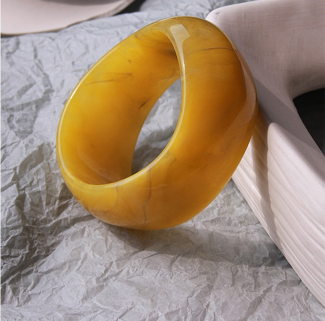 Mihel Irregular Waves Resin Bangle Bracelet