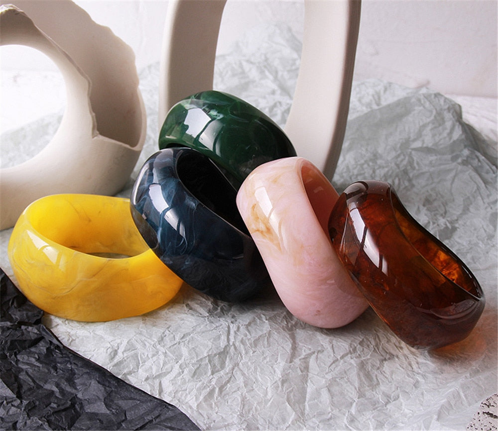 Mihel Irregular Waves Resin Bangle Bracelet