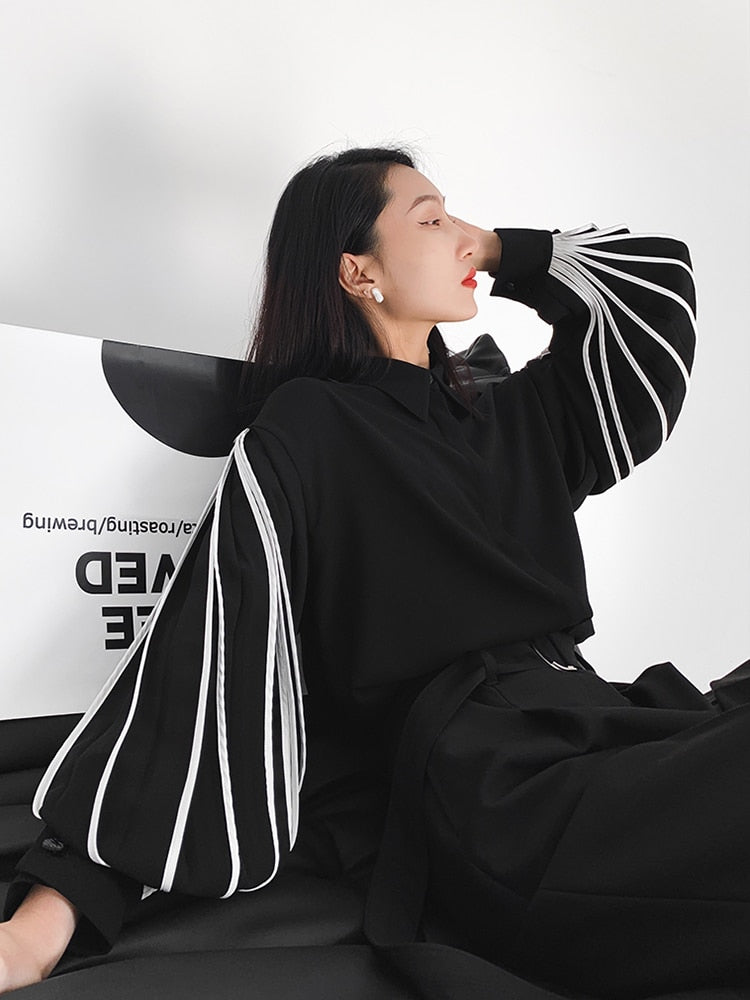 Nami Lantern Sleeve Blouse with Color Contrast Pleats