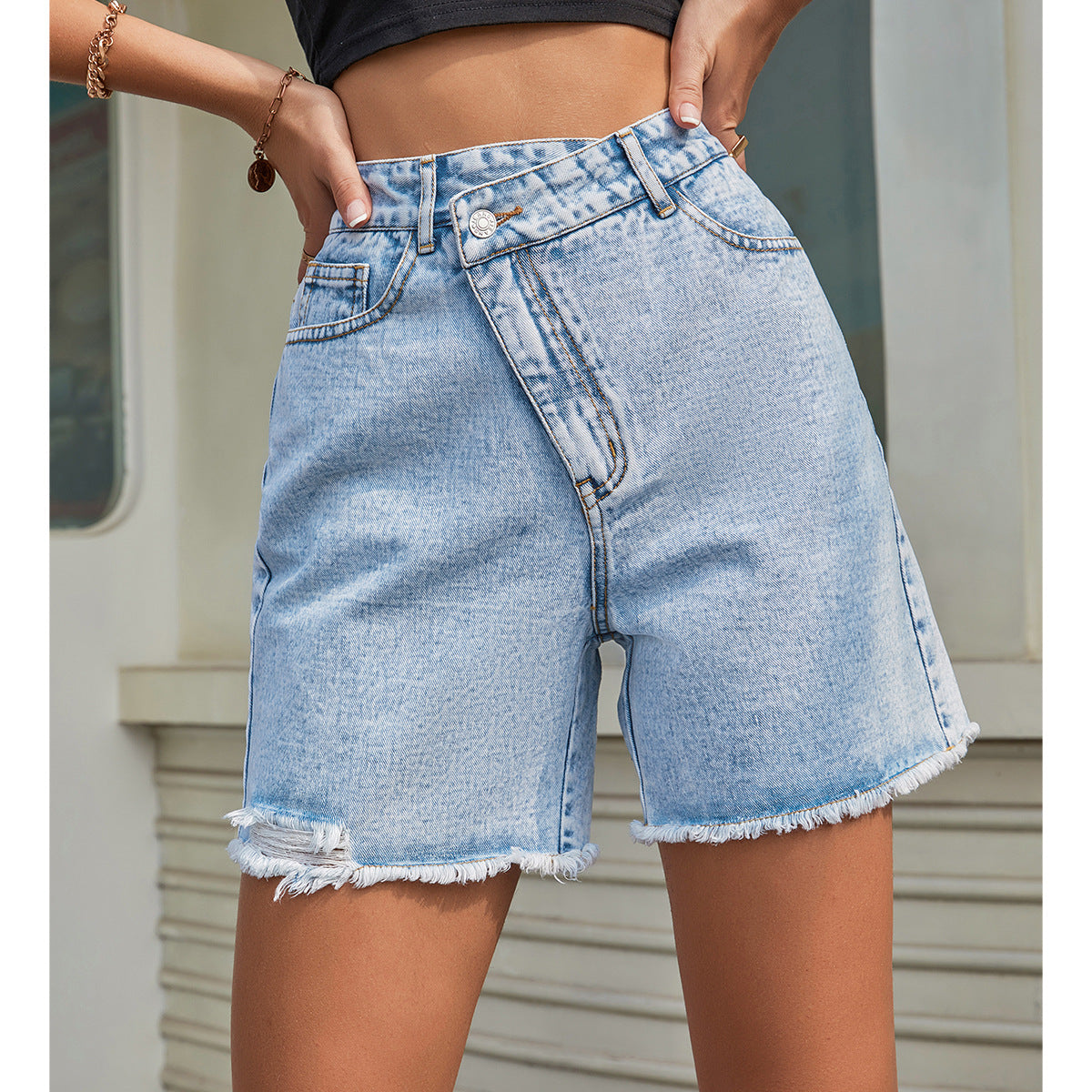 Loose Slim Raw Edge Denim Shorts