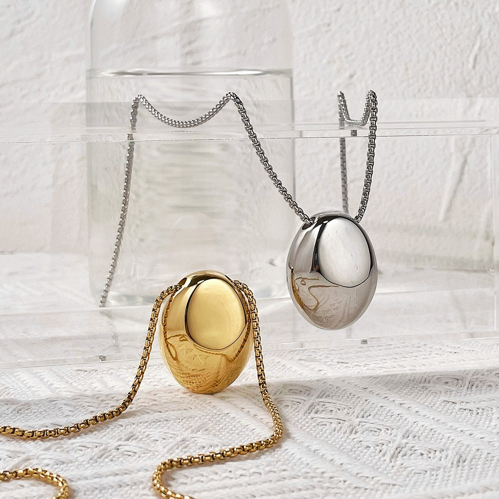 Penelope Pebble Shape Pendant Necklace - Gold or Silver