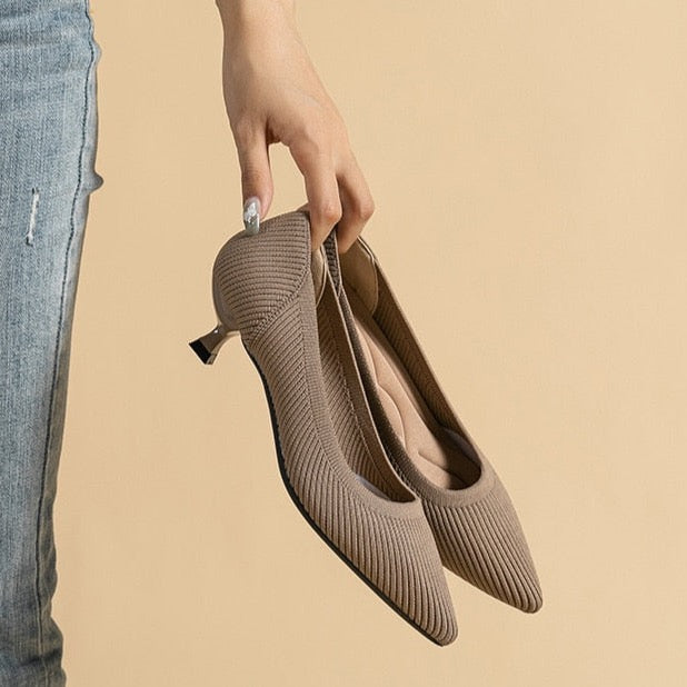 Ribbed Upper Basic Kitten Heel Pumps
