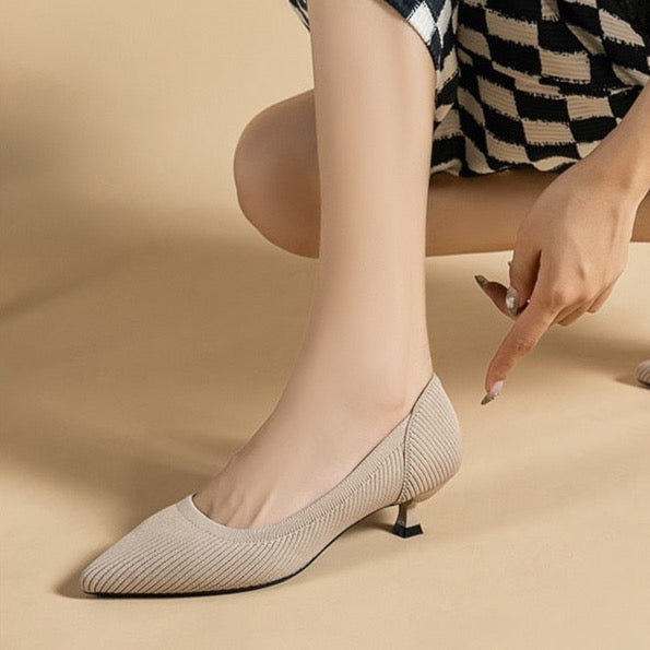 Ribbed Upper Basic Kitten Heel Pumps