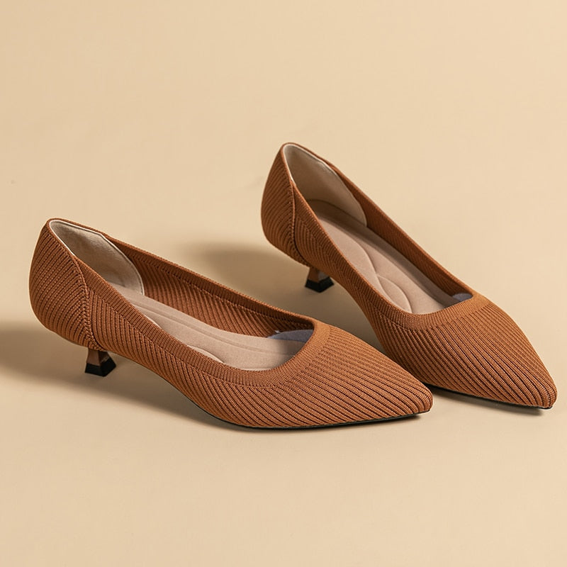 Ribbed Upper Basic Kitten Heel Pumps