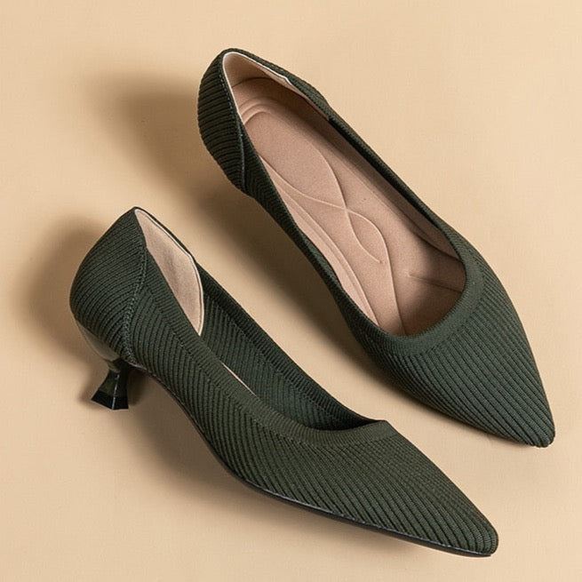 Ribbed Upper Basic Kitten Heel Pumps