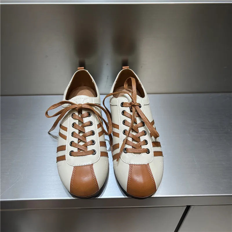 Eline Round Toe Leather Lace-up Flat Sneakers