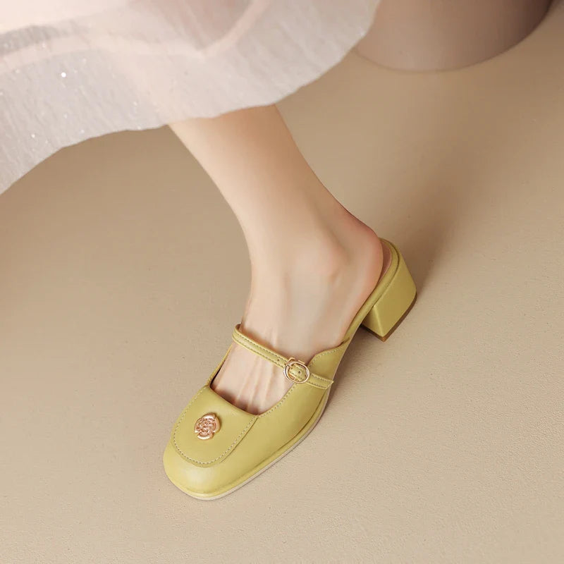 Loran Retro Round Toe Mule Pumps